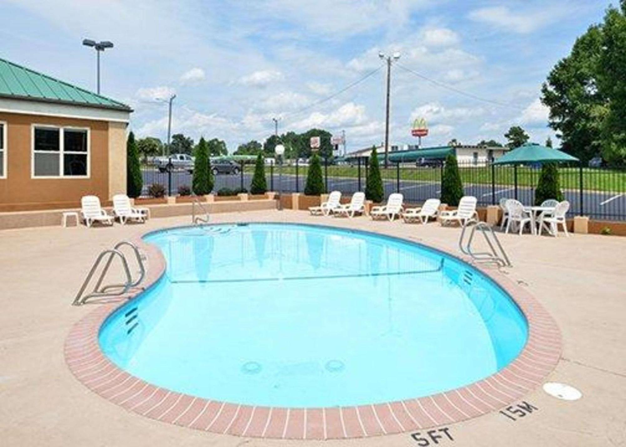 Quality Inn Asheboro South Buitenkant foto